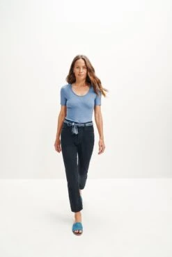 Itana Dream Rib Tee - Horizon -AGOLDE Shop 0018 Short Sleeve Itana Horizon 1609 web db3e176e 11bd 47d8 91de a6c41e320739