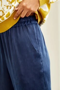 Henri Cupro Joggers - Navy -AGOLDE Shop 0074 Henri Cupro Navy 0684 web 3ca5bc5d 27eb 4146 af15 7b3953922dde