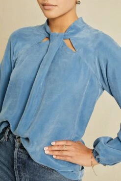 Papillon Cottonseed Cupro Blouse - Azure -AGOLDE Shop 0156 Papillon Azure V2 15935 web e9ba8149 470f 49c4 9937 5cbe3df04e24