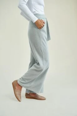 Coco Cloud Rib Pants - Dove - ReAmour -AGOLDE Shop 0177 Coco Sweater Rib Dove 3268 web 2b7ecd39 2070 4323 a774 861e4de931e0