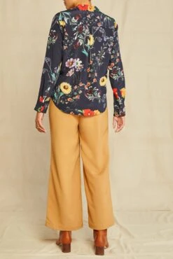 Bixby Washable Silk Blouse - Provence Floral 6 Bixby Washable Silk Blouse - Provence Floral -AGOLDE Shop 0263 Bixby Provence 3223 web 73c54a25 996b 4fe5 a9a0 754c1d13f440