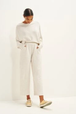 Willow Scallop Knit Pants - ReAmour -AGOLDE Shop 0327 Willow Scallop Natural Birch 1759 web 62fc7879 413c 42c7 913b 36ee4474d045