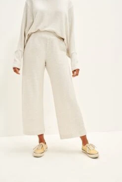 Willow Scallop Knit Pants - ReAmour -AGOLDE Shop 0327 Willow Scallop Natural Birch 1773 web 618fef64 fc6d 424f a2e8 6a50f96b05e8