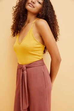 Rowan Zero-Waste Pant - Earth -AGOLDE Shop 0356 Rowan Earth 1008 web 67aa36b1 8101 409f 9199 553670ac4ae9