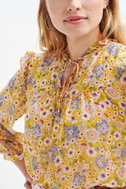 Camila Nouveau Silk Blouse - ReAmour -AGOLDE Shop 0394 Camila Sunflower 0249 web 9ee03691 e894 4f54 b951 fffc31cc0847