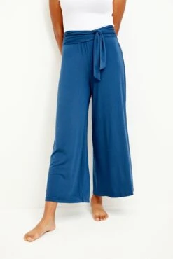 Gia Dream Knit Pants - ReAmour -AGOLDE Shop 0439 Gia Azure 0311 web 758d87f4 b66e 453e 8088 14e001cf3560