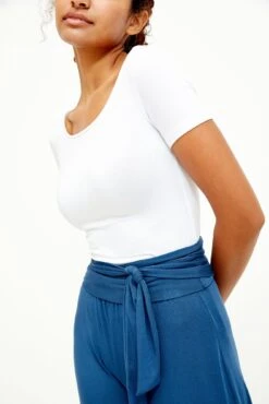 Gia Dream Knit Pants - ReAmour -AGOLDE Shop 0439 Gia Azure 0384 web 2402d56d f8f9 4bf8 a12b 81380e93f409