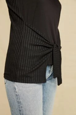 Celeste Knit Tank - Black 7 Celeste Knit Tank - Black -AGOLDE Shop 0456 Celeste Black 1386 web b6b70a6e 5595 4b9b be21 36fc30d3b5a1