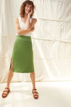 Zio Ribbed Skirt - Pear -AGOLDE Shop 0464ZioPear 7602 00bbe914 b21b 4f04 abbb 83340a727be0