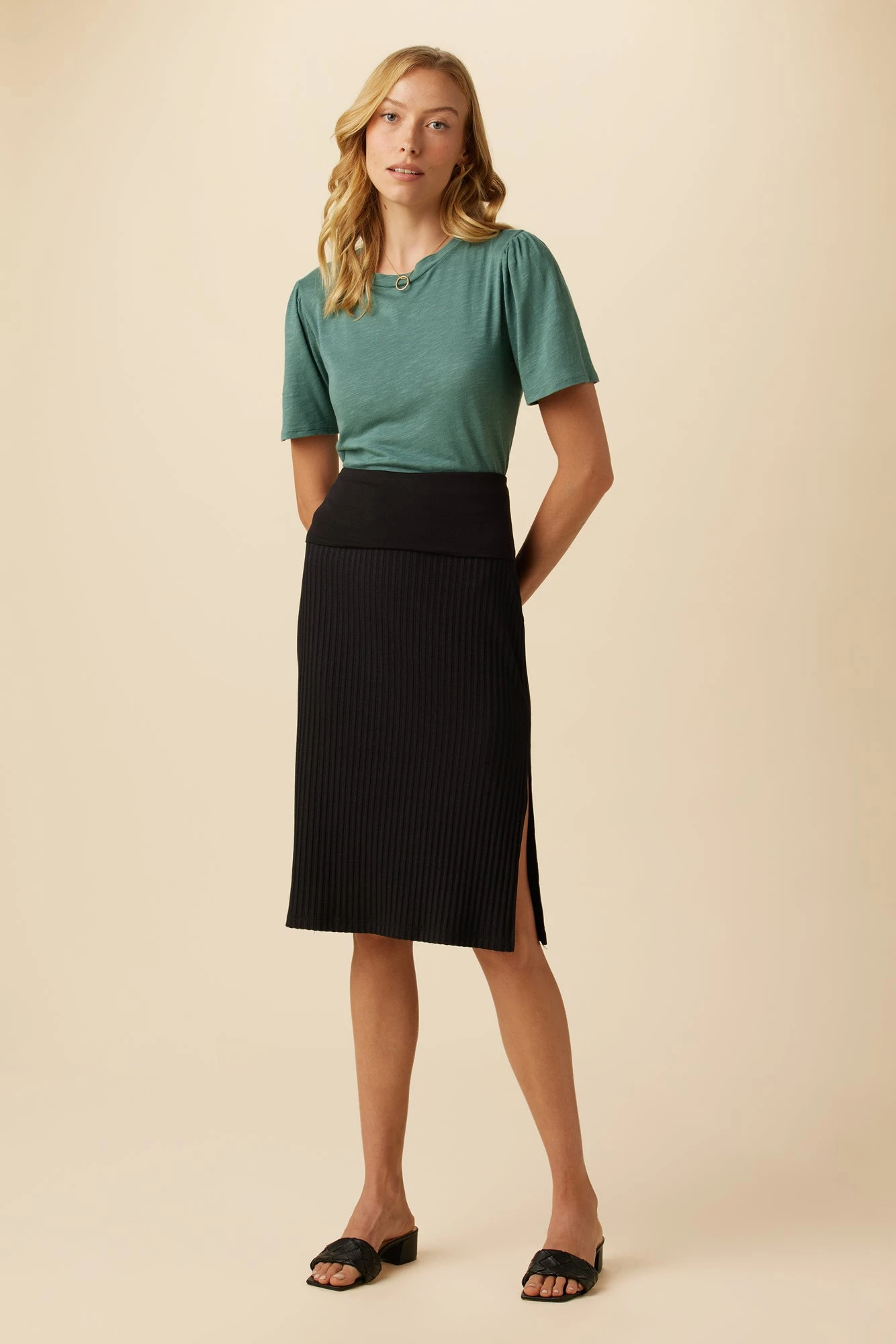 Zio Ribbed Skirt - Black 2 Zio Ribbed Skirt - Black - Image 2