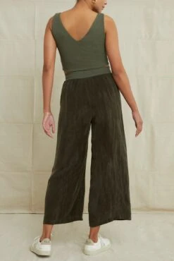 Rosa Paris Rib Tank - Calla Green -AGOLDE Shop 0516RosaCallaGreen 3837 web 9bed03e1 3379 4e0d 966b 390982070caa