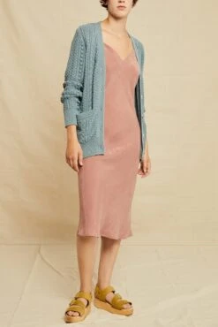 Minka Organic Cotton Cardigan - Blue - ReAmour -AGOLDE Shop 0553 Minka Blue 1552 web 0f8ff134 5f29 4217 874a d810641fe7bf