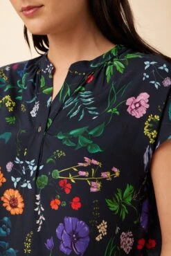 Renata Ecovero Blouse - Stella Floral Navy -AGOLDE Shop 0607 Renata Stella Navy 4