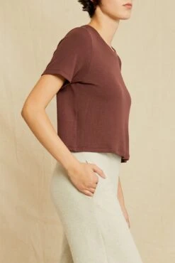 Tara Dream Rib Cropped Tee - Mocha 6 Tara Dream Rib Cropped Tee - Mocha -AGOLDE Shop 0622 Tara Mocha 5717 web eab655be bfb1 4dd5 a644 20981c50f339