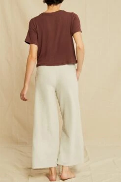 Tara Dream Rib Cropped Tee - Mocha 7 Tara Dream Rib Cropped Tee - Mocha -AGOLDE Shop 0622 Tara Mocha 5721 web f19c149f 420d 4cf7 88fd c18da3ac343f