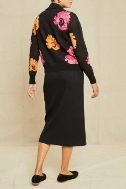 Bloom Organic Cotton Sweater - Floral Jacquard - ReAmour 10 Bloom Organic Cotton Sweater - Floral Jacquard - ReAmour -AGOLDE Shop 0667 Bloom Bold Floral Jacquard 15044 web 81c0efc3 6af2 42c7 83fa a6ea92d65baa