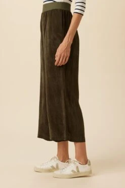 Salice Mixed Cupro Pants - Olive 7 Salice Mixed Cupro Pants - Olive -AGOLDE Shop 0721 Salice Mixed Media Olive 2