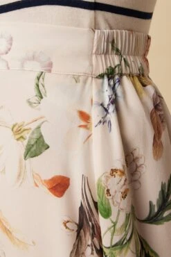 Blaze Washable Silk Skirt - Botanic Floral Ivory 9 Blaze Washable Silk Skirt - Botanic Floral Ivory -AGOLDE Shop 10227 Blaze Silk Lined Botanic Floral Ivory 5