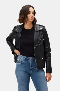 Eleanor Long Sleeve Baby Rib Tee - Black