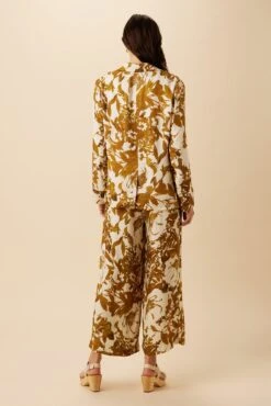 Tobie Viscose Twill Blazer - Pasadena Gold 7 Tobie Viscose Twill Blazer - Pasadena Gold -AGOLDE Shop 10281 Tobie Twill Pasadena Gold 3