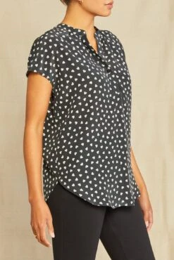 Renata Washable Silk Blouse 21 Renata Washable Silk Blouse -AGOLDE Shop 1068 Renata Heart Black Ivory 3451 web