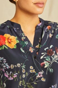 Renata Washable Silk Blouse - Provence Floral -AGOLDE Shop 1068 Renata Provence 3808 web 9f997032 fba6 4b37 8621 ed64594f056c