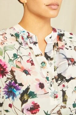 Renata Washable Silk Blouse - Windsor Floral -AGOLDE Shop 1068 Renata Windsor 0927 web c58786fc 4bab 45a6 b340 397f65baab58