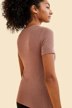 Talin Dream Rib Tee -AGOLDE Shop 1329 Jada 2x1 Rib Dark Nutmeg 9842 web