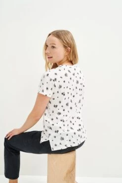 Leif Reverie Slub Tee - Camden Floral 6 Leif Reverie Slub Tee - Camden Floral -AGOLDE Shop 1335 Leif Camden Print 1442 web 4bc0806c 12ee 49ea 92db 1ff94eefc173