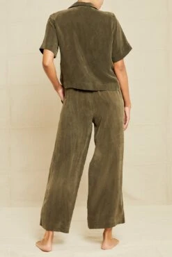Mabel Cottonseed Cupro Pajama Pants - Olive -AGOLDE Shop 211013 AV October ECOMM 0222MabelOlive 5382 web db67ed7d 1726 4bc9 961d c7083cb48886