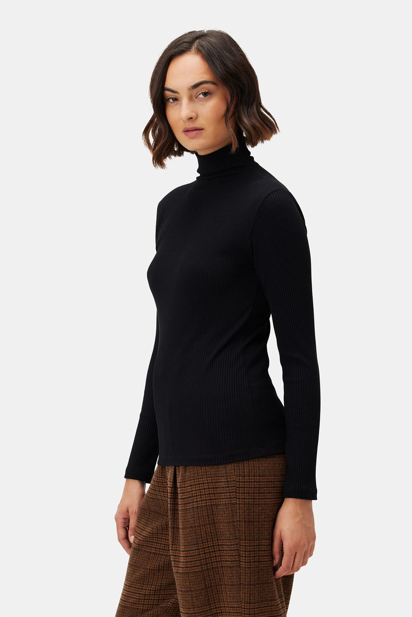 Lux Paris Rib Turtleneck - Black 2 Lux Paris Rib Turtleneck - Black - Image 2