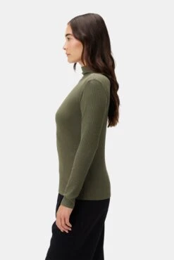 Lux Paris Rib Turtleneck - Calla Green -AGOLDE Shop 3800R1 Lux Turtleneck Calla Green 2