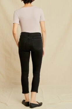 AGOLDE Nico High Rise Slim Fit Jean - Compilation -AGOLDE Shop 3RDPA5995CMPLTN Nico Compilation 36651 web cb10d32f ba20 4099 a182 7dd9821b5e45