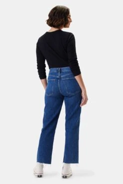 AGOLDE Kye Mid Rise Straight Crop Jean - Mirage -AGOLDE Shop 3RDPA6070 Kye Mirage 3 396c477d a67c 4126 9676 84492ecc6c1f