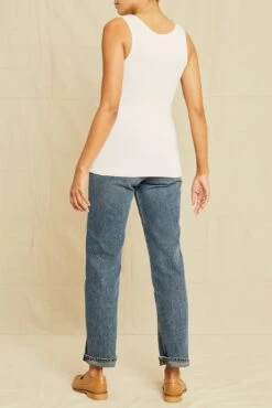 Iris Dream Knit Tank - Black - ReAmour -AGOLDE Shop 4012IrisScoopNeckTankWhite 2979 web 3fb21337 7d3e 414d 96e7 341661521f7f