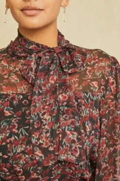 Lorenza Nouveau Silk Blouse -AGOLDE Shop 5028 Lorenza Joshua Tree Floral 0331 web