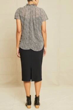 Maisie Nouveau Silk Blouse - Snow Leopard -AGOLDE Shop 6065 Maisie Snow Leopard 00385 web 7dd8a61a dde7 43aa ace7 3c17b7e85d6d