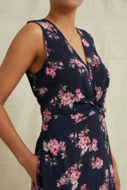 Olive Viscose Dress - Whitby Floral -AGOLDE Shop 7540OliveCrepeWhitby 0580 web 5cb88d06 c341 418c 845a d4a9a89ec0b5