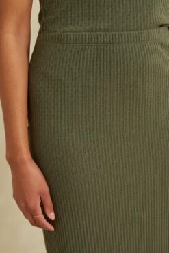 Sloane Pointelle Rib Skirt - Calla Green 7 Sloane Pointelle Rib Skirt - Calla Green -AGOLDE Shop 7559SloaneCallaGreen 6031 web 4b06a794 a6a8 4098 ba8d 3ae43fbccfd0