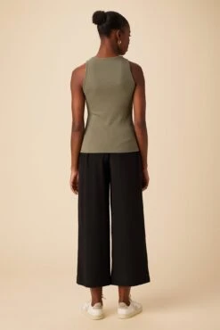 Jillian Dream Rib Tank - Vetiver 6 Jillian Dream Rib Tank - Vetiver -AGOLDE Shop 7928 Jillian Vetiver 3