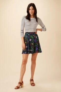 Kendra Ecovero Skirt - Stella Floral Navy 9 Kendra Ecovero Skirt - Stella Floral Navy -AGOLDE Shop 7958 Kendra Stella Navy 5