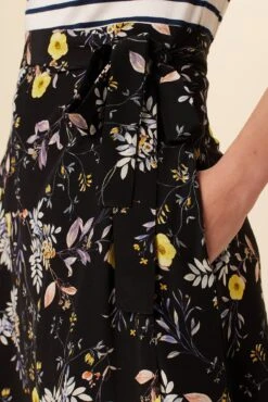 Blaze Washable Silk Wrap Skirt - French Jardin Black -AGOLDE Shop 7965 Blaze Wrap French Jardin Black 4