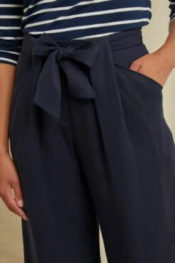 Eldora Wide Leg Pants - Navy -AGOLDE Shop 9360EldoraTencelNavy 6144 web b3b735fc 8a11 40c2 a4b2 96643ff42b57