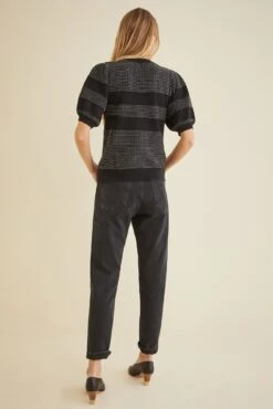 Liza Sweater Tee - Black Texture Stripe -AGOLDE Shop 9666 Liza Black Texture Stripe 2267 web e30e8cd4 4de1 4c12 bcb5 369fc9e04142