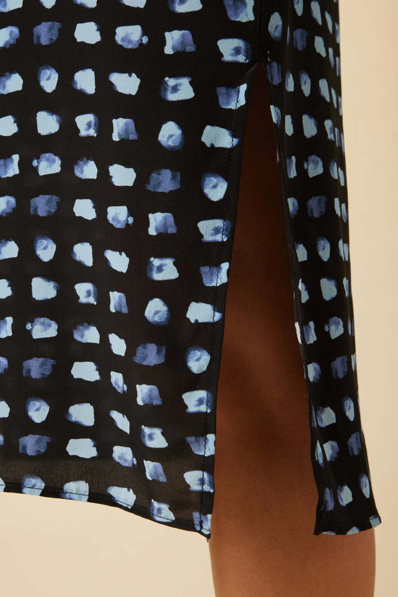 Cindra Washable Silk Midi Dress - Squared Up Black 5 Cindra Washable Silk Midi Dress - Squared Up Black - Image 5