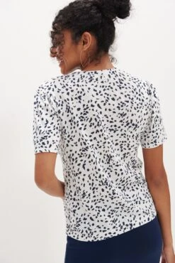 Odilia Reverie Slub Tee - Lucy Dot White -AGOLDE Shop 9828 Odilia Slub Lucy Dot White 5331 Web 9904cdce 8ddc 47de ad5c 95d7f9b1d545