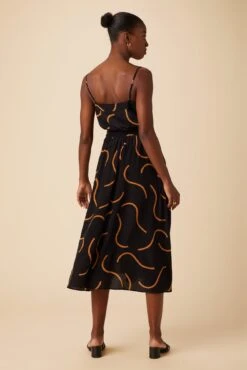 Blaze Washable Silk Skirt - Waves Caramel -AGOLDE Shop 9838 Blaze Silk Waves Caramel 3