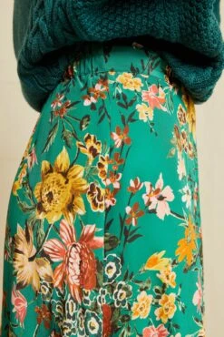 Blaze Washable Silk Skirt - Rosalind Floral 11 Blaze Washable Silk Skirt - Rosalind Floral -AGOLDE Shop 9838 Blaze Washable Silk Rosalind Floral 10924 web 835676ec 7a7d 42ed bc91 180d20b49403