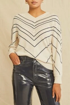 Minerva Wool Sweater - Ivory And Navy - ReAmour