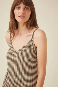 Barlow Scallop Knit Cami 12 Barlow Scallop Knit Cami -AGOLDE Shop 9914 BARLOW KNIT OLIVE 0134 web